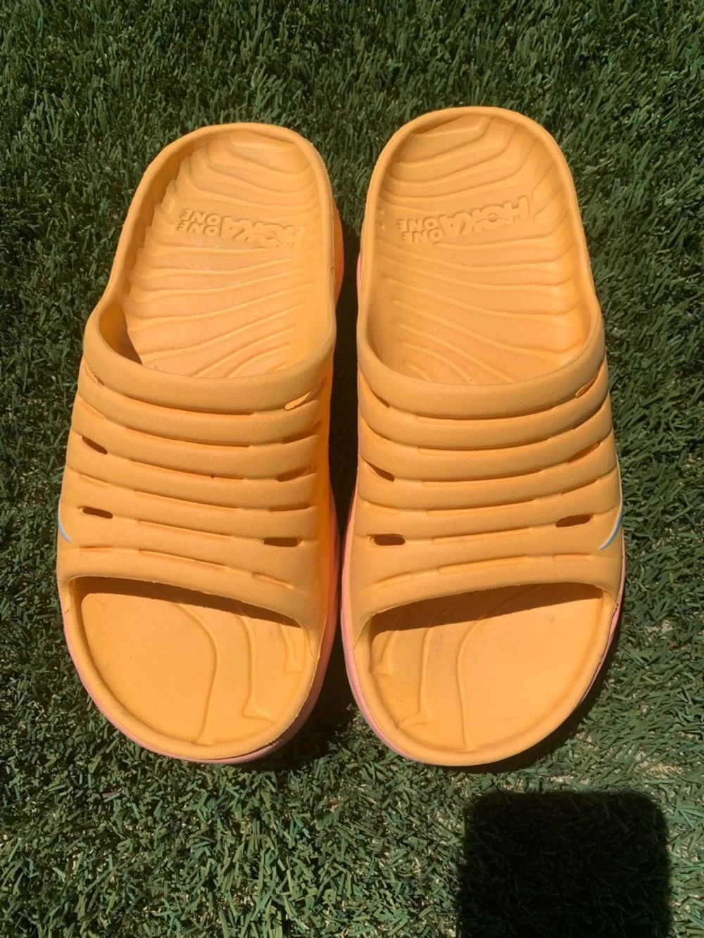 Hoka Ora recovery slides